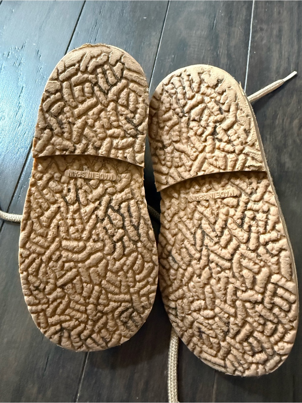 La Coqueta Kids Suede Lace-Up Boots in Taupe: size 23 - Picture 2 of 3